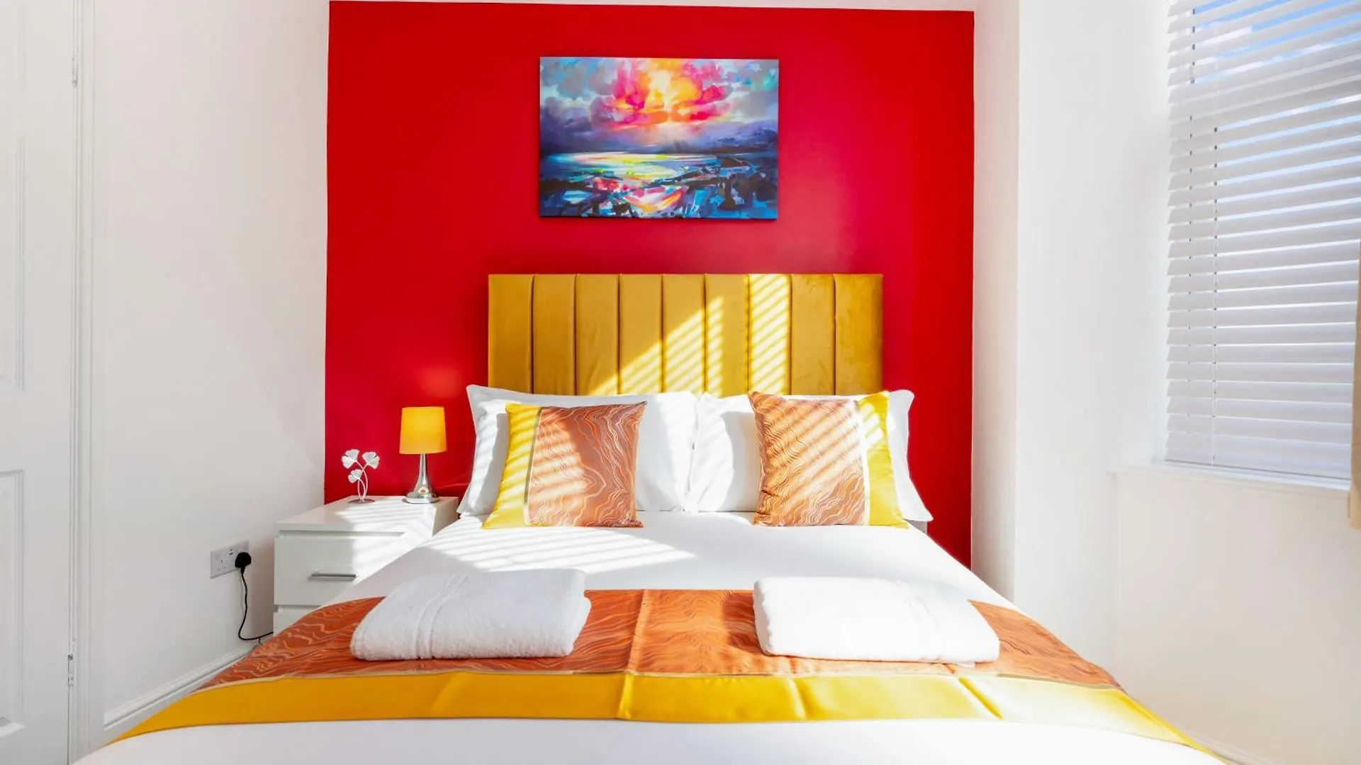New! Stylish 5-Bed Apartment In Stockton-On-Tees By Stay With Us, Perfect For Contractors & Large Groups, Free Parking! 蒂诗上的索纳比
