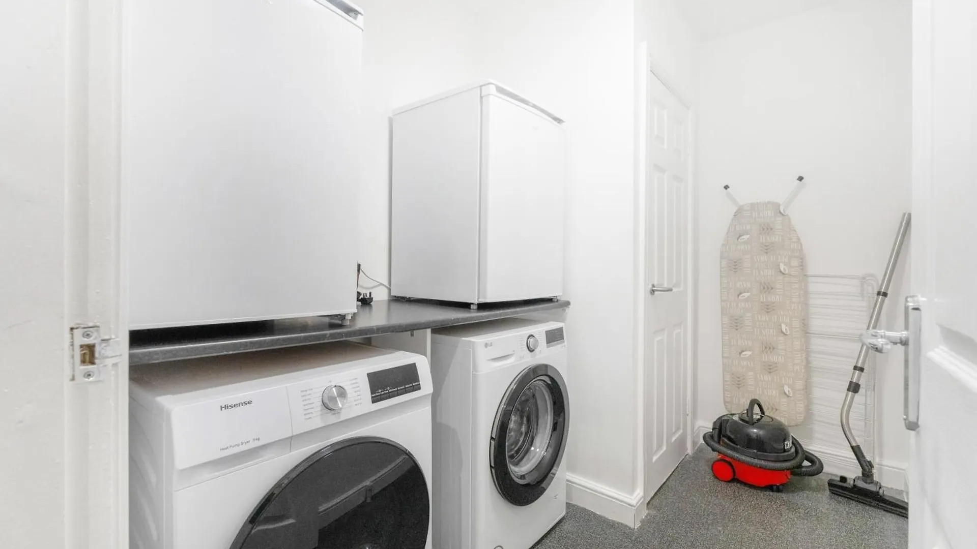 New! Stylish 5-Bed Apartment In Stockton-On-Tees By Stay With Us, Perfect For Contractors & Large Groups, Free Parking! 蒂诗上的索纳比