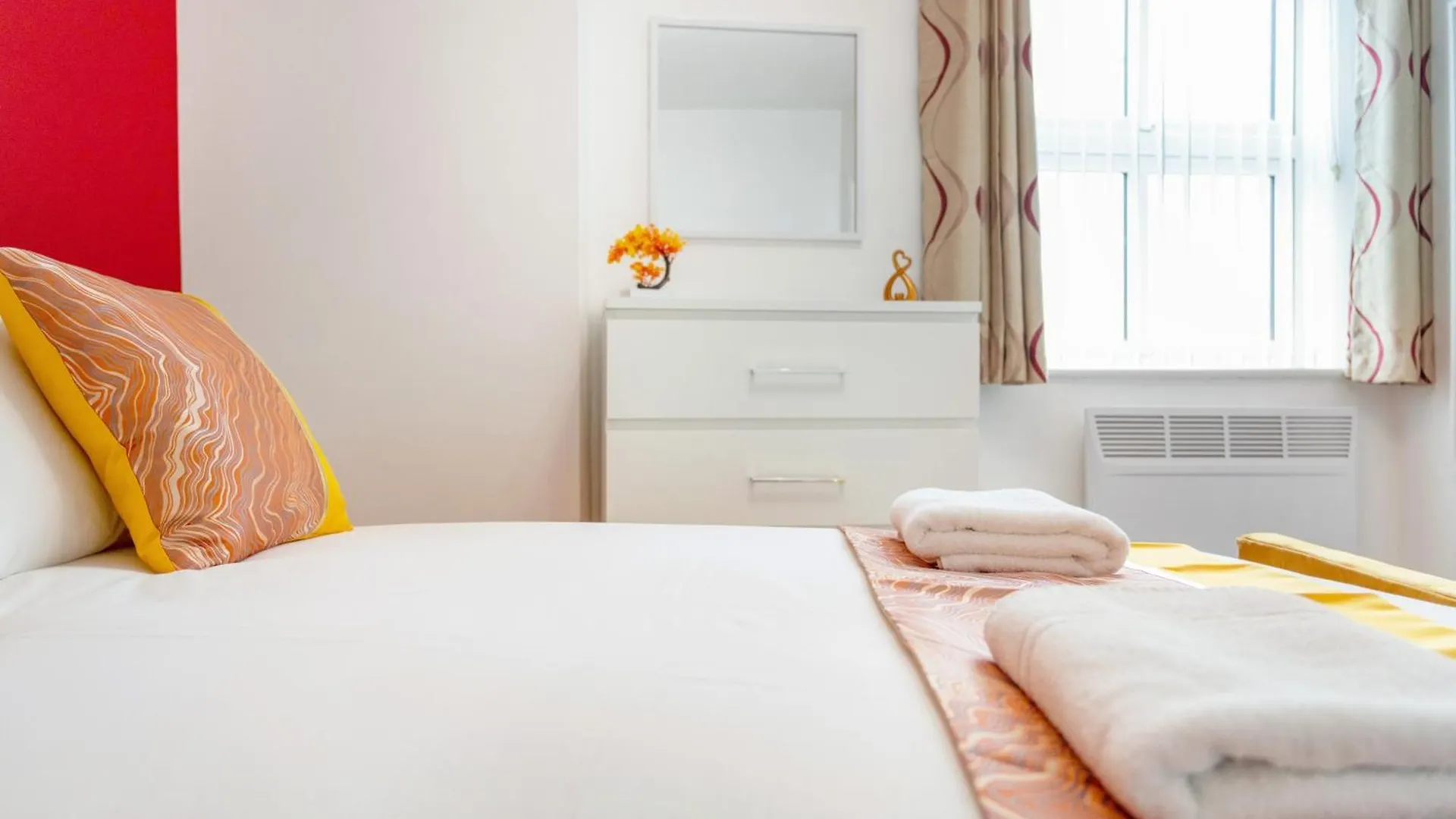 New! Stylish 5-Bed Apartment In Stockton-On-Tees By Stay With Us, Perfect For Contractors & Large Groups, Free Parking! 蒂诗上的索纳比