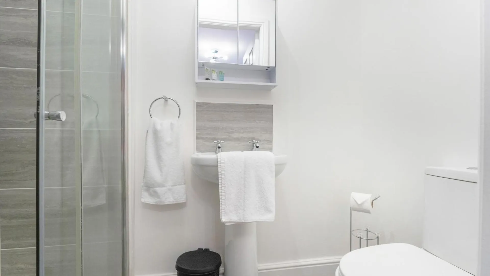 New! Stylish 5-Bed Apartment In Stockton-On-Tees By Stay With Us, Perfect For Contractors & Large Groups, Free Parking! 蒂诗上的索纳比 0*,