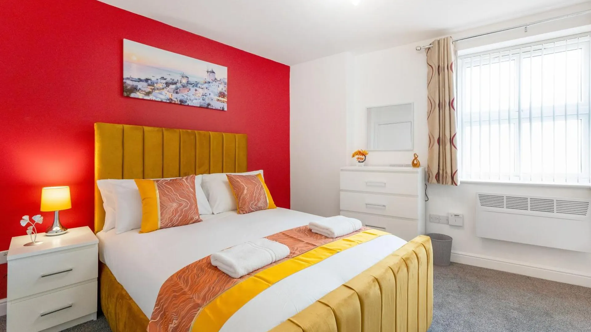Thornaby on Tees New! Stylish 5-Bed Apartment In Stockton-On-Tees By Stay With Us, Perfect For Contractors & Large Groups, Free Parking! 0*, Thornaby on Tees בריטניה